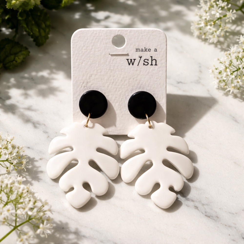 Monstera Earrings